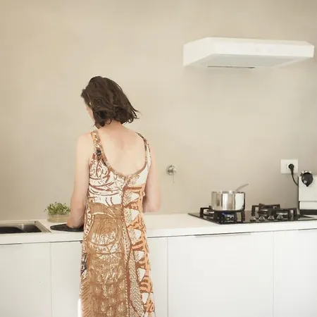 Soardi For Business & Funny アパート